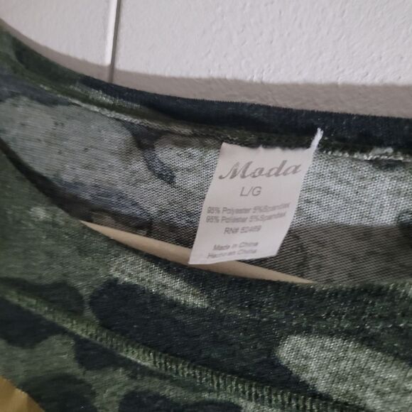 Moda long sleeve size large WU TANG Green shirt very sexy - Picture 2 of 5